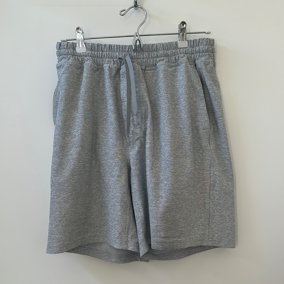 Outdoor voices men’s gym shorts - Picture 1 of 3